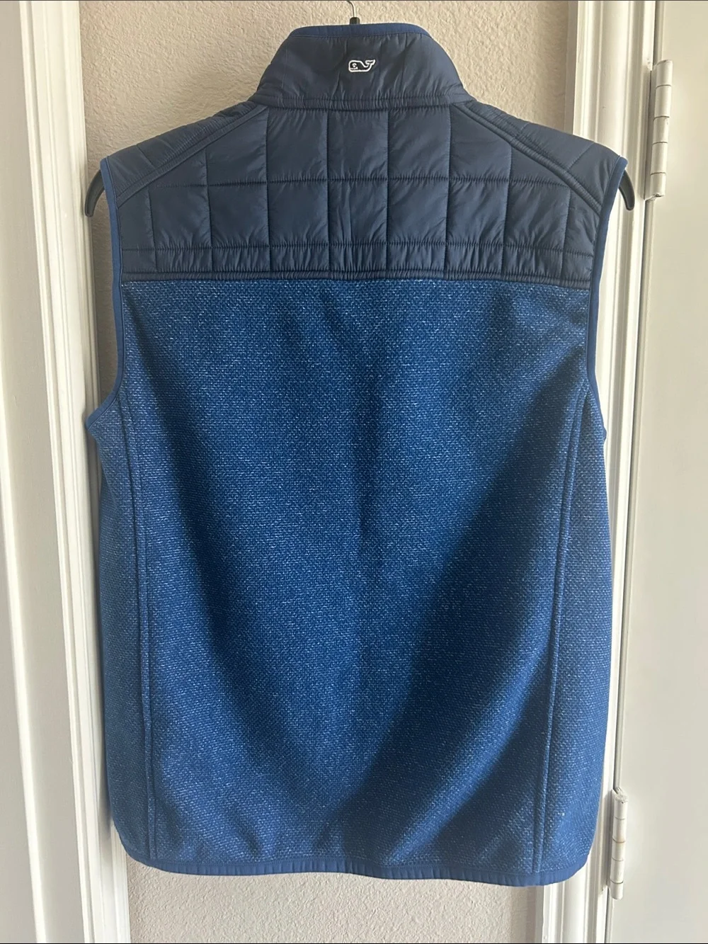 Vineyard Vines Men's Two-Tone Navy Quilted-Top Fleece Vest
